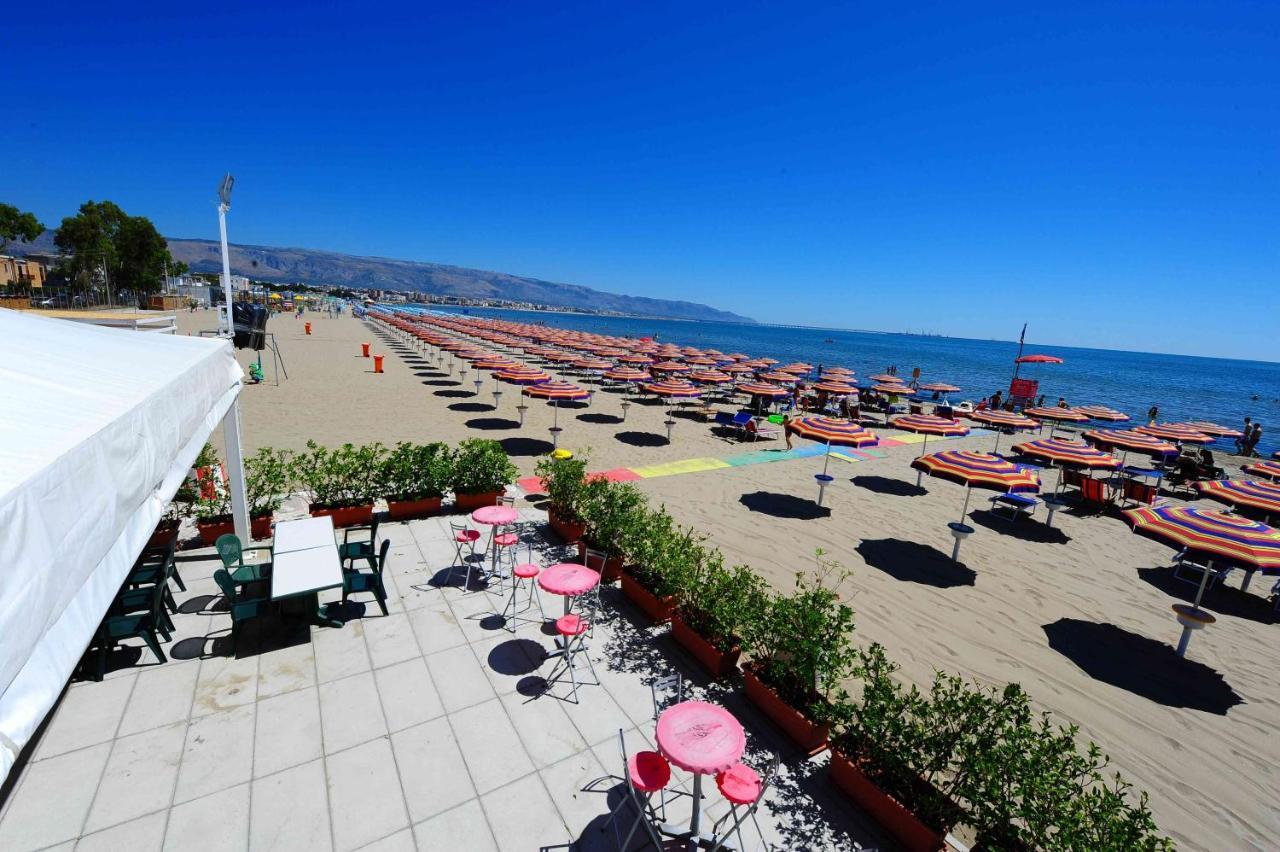 Maiorano Boutique Hotel Manfredonia Exterior photo