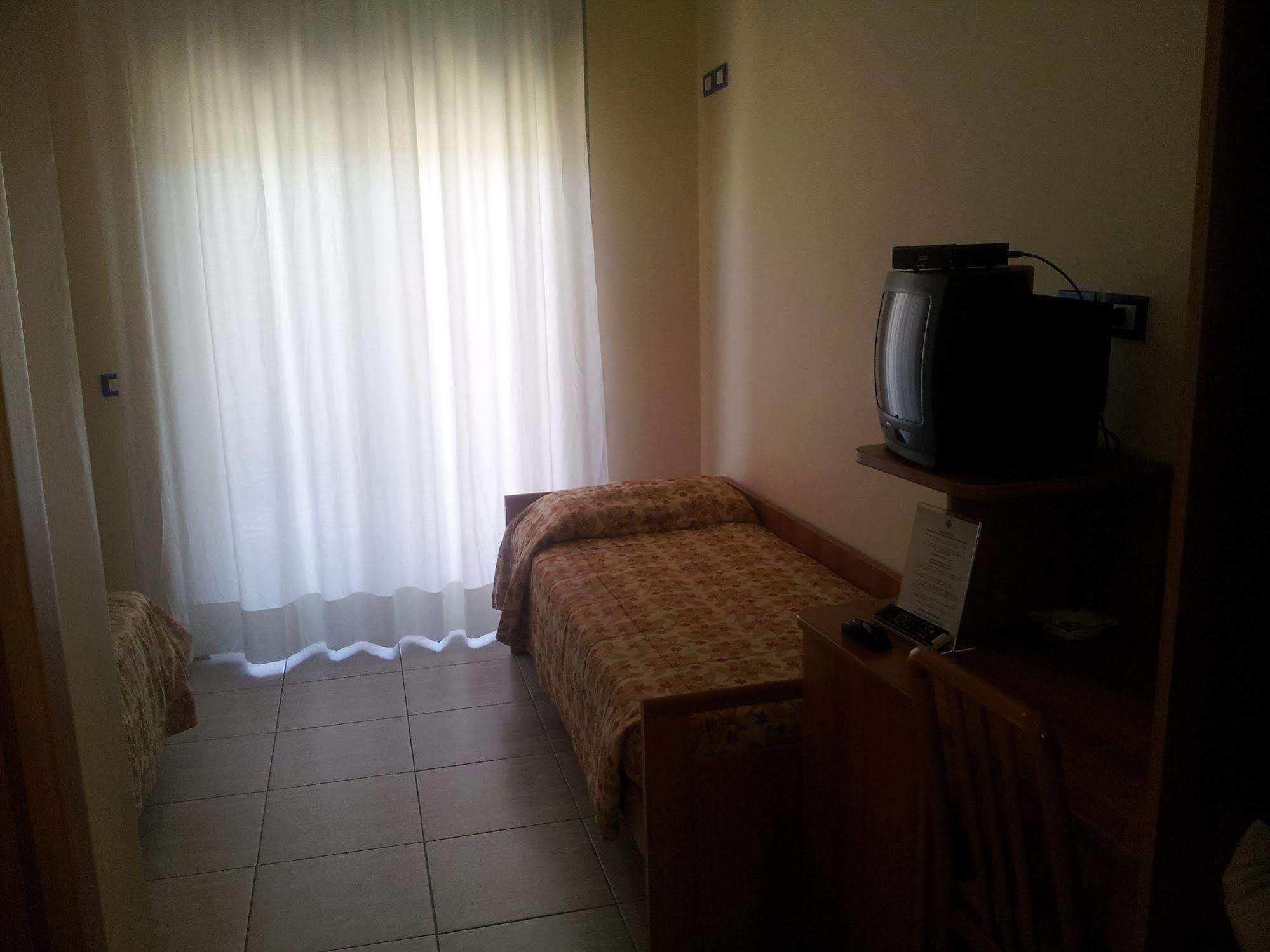 Maiorano Boutique Hotel Manfredonia Exterior photo