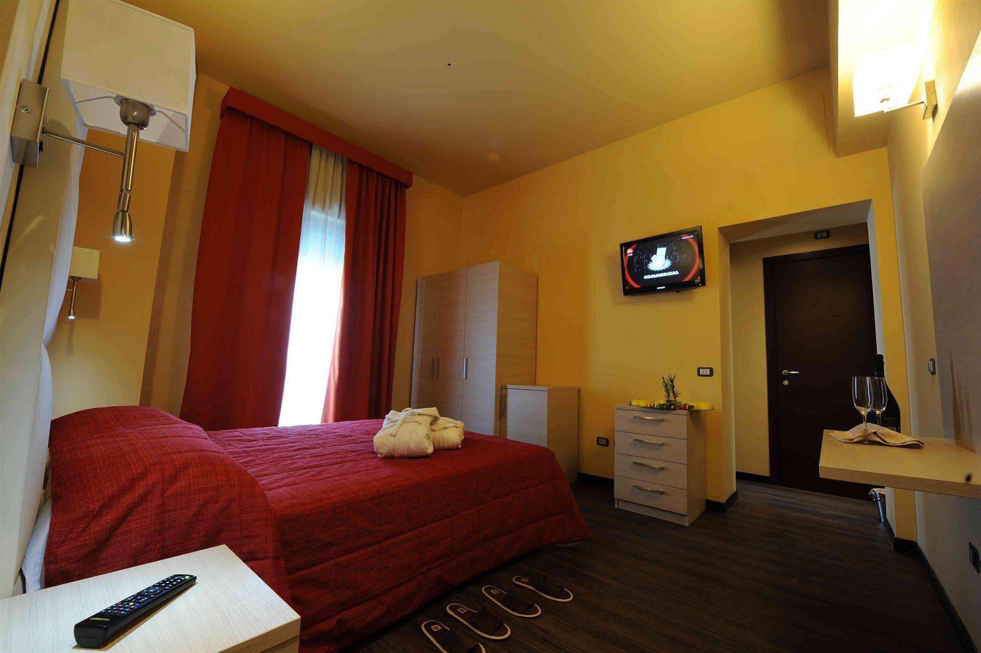Maiorano Boutique Hotel Manfredonia Exterior photo
