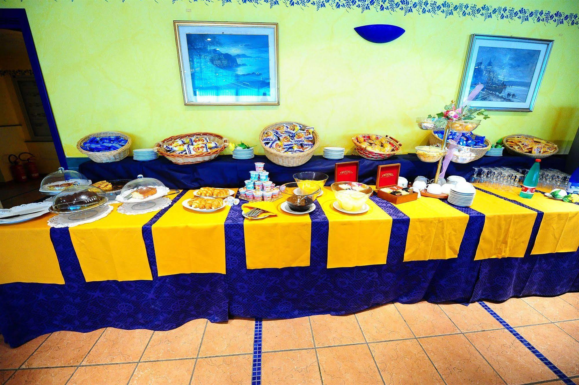 Maiorano Boutique Hotel Manfredonia Exterior photo
